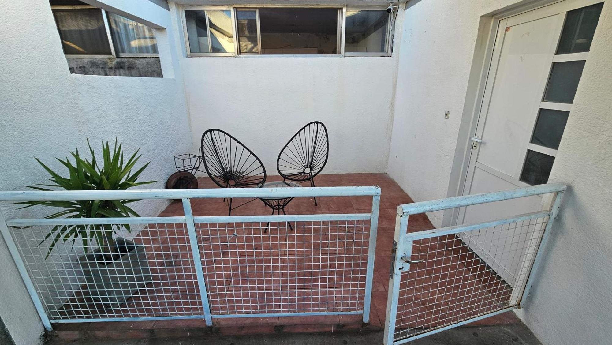 Departamento En Tercer Piso Por Escaleras Chajari